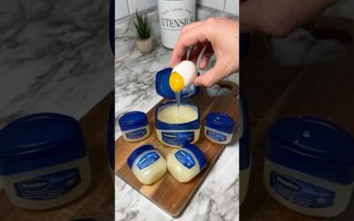 Vaseline and Egg: The Anti-Aging Trick That Works! #lifehacks #homehacks #skincaretips