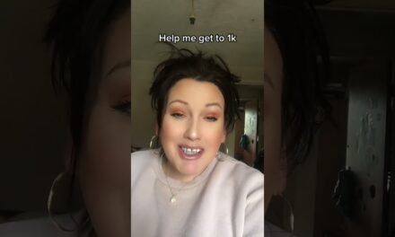 Embrace Beauty at Any Age & Size! #fok #makeup #beauty #over40 #plus Sized