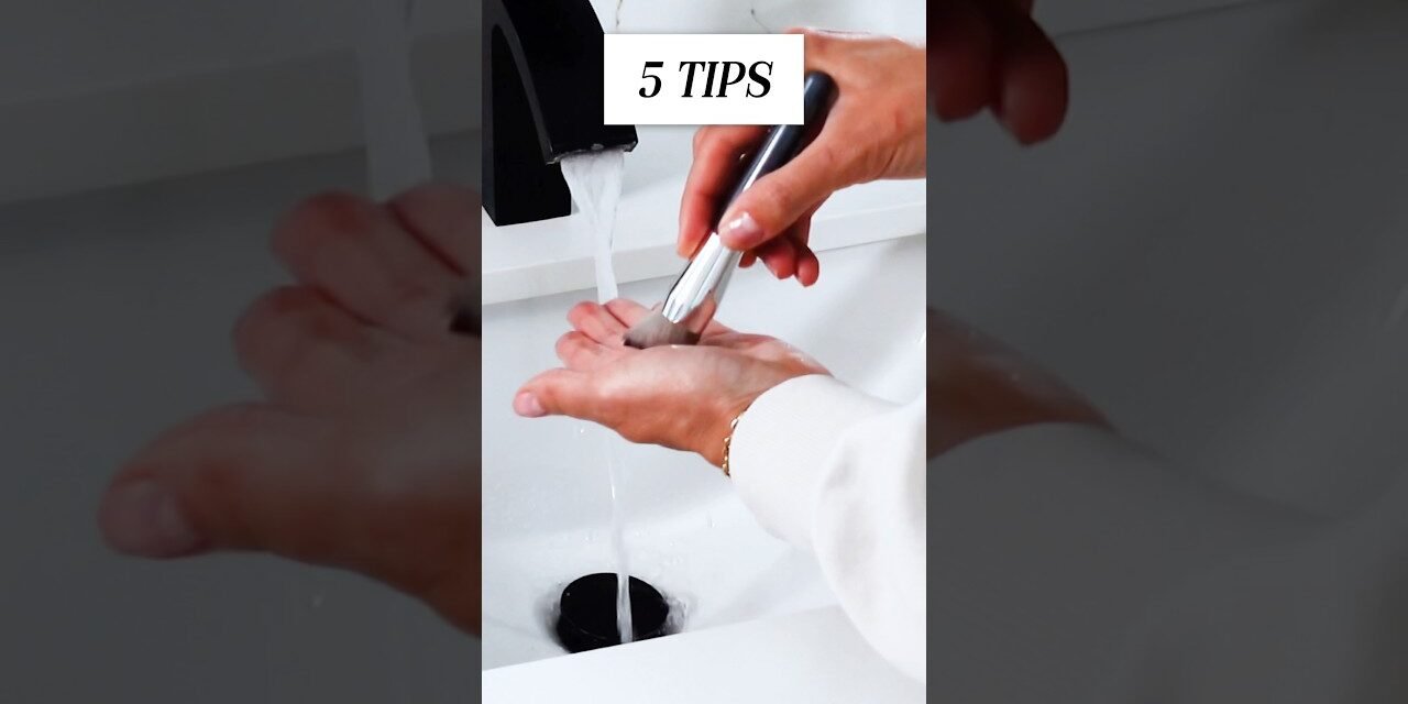 The Best (and Cheapest) Way to Clean your Makeup Brushes & Sponges