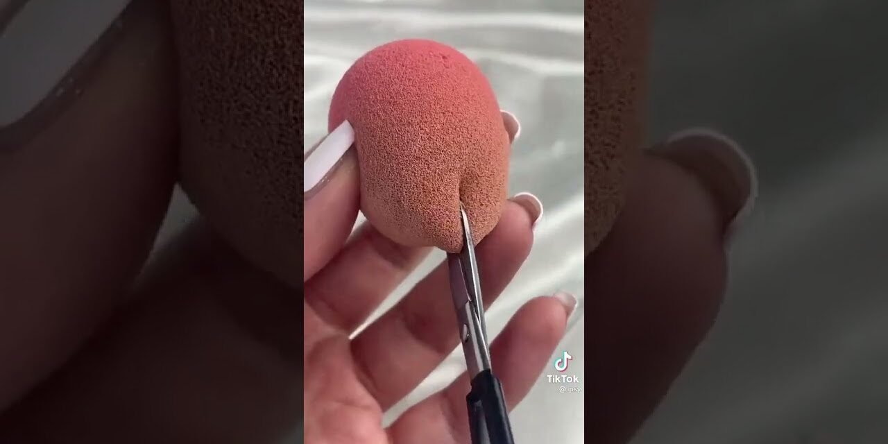 this is a sign to clean your dirty beauty sponge! #beautysponge #makeuphacks #IPSY